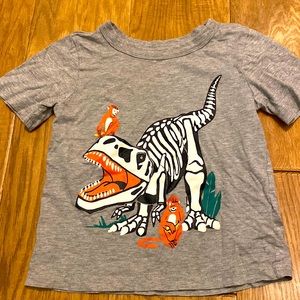 Size 5 Joe Fresh Tshirt : 4/10$